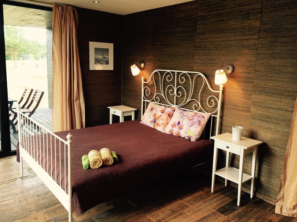 Pavilosta Marina Ngoại thất bức ảnh